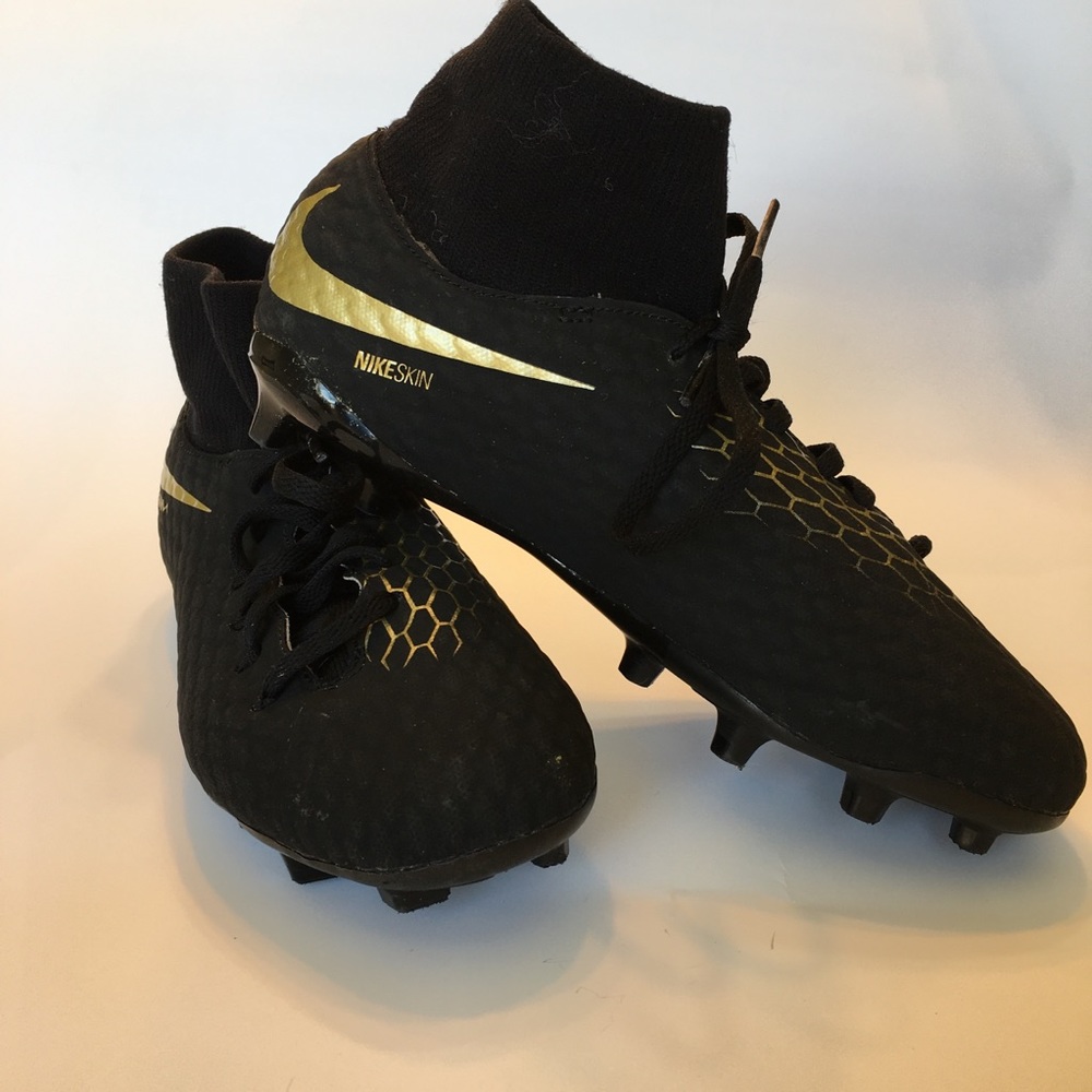 Nike Hypervenom Cleats black and gold 5.5Y